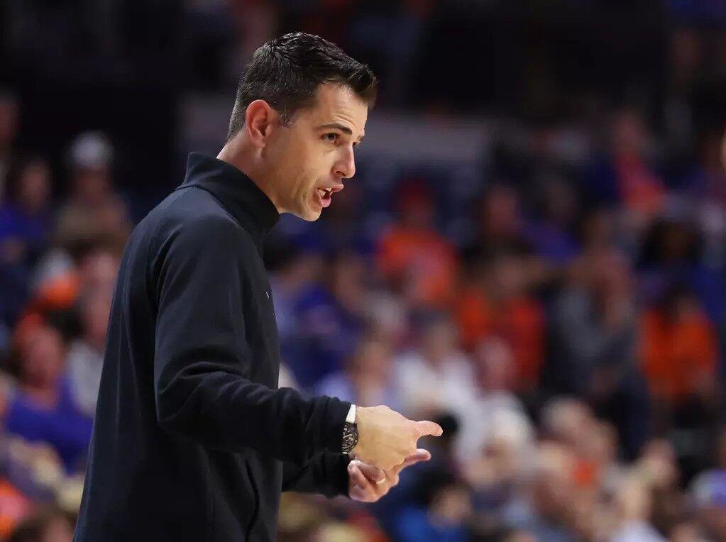 Florida basketball head coach Todd Golden coaching in a game against Stetson. Gators 85, Hatters 45