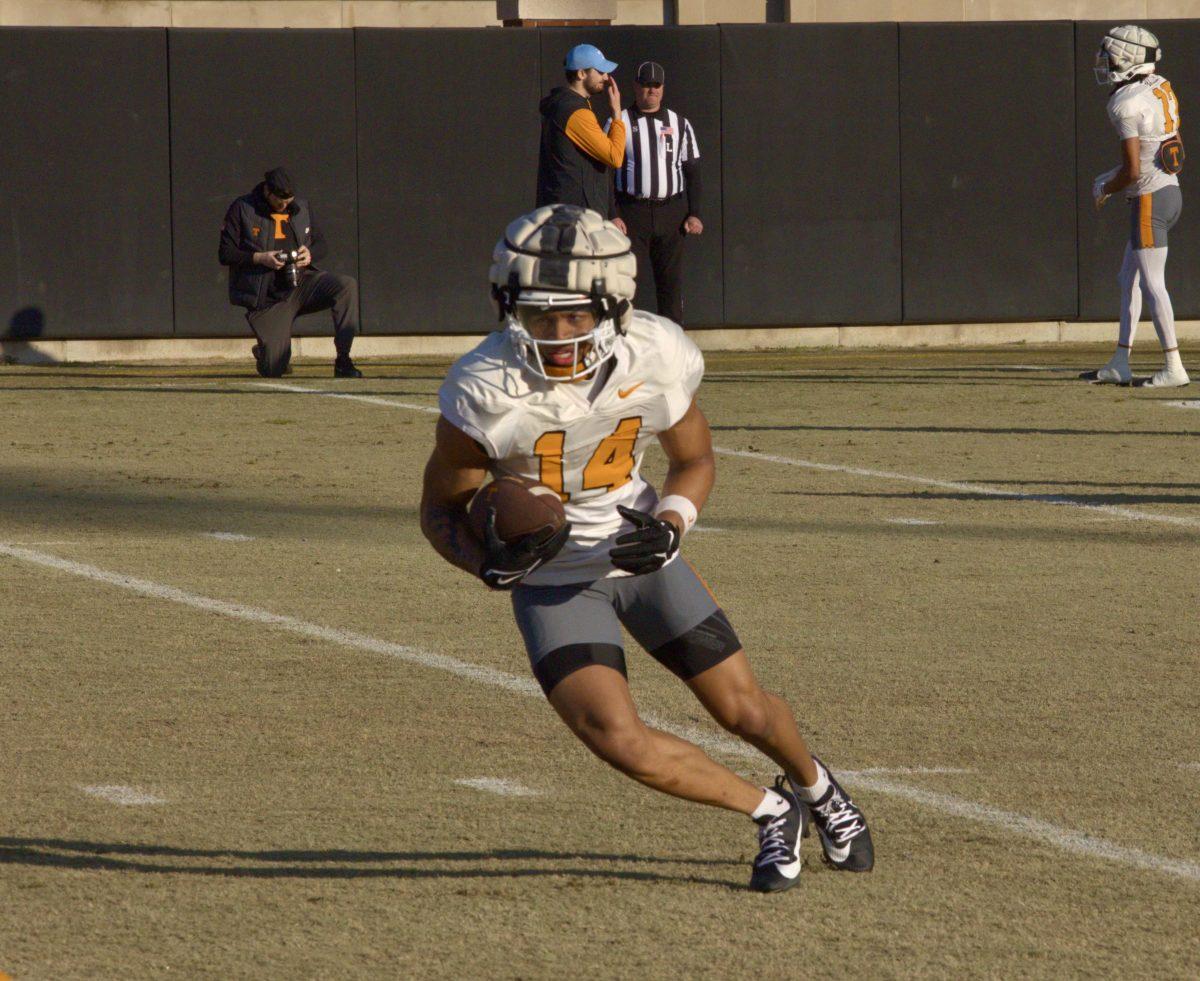 Wide receiver Braylon Staley (14) catches a pass at Tennessee spring football practice. Wednesday, March 12, 2025.