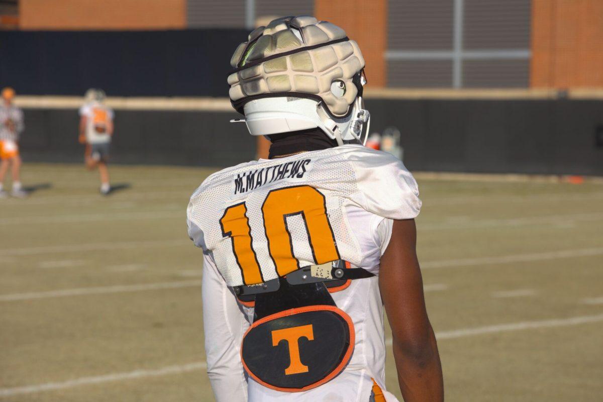 Wide receiver Mike Matthews (10) watches Tennessee football spring practice. Wednesday, March 12, 2025.