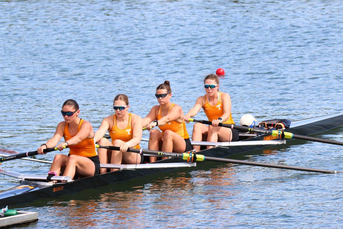 From left to right: Megan Czarnecki, Jade Bliss, Cailin Bolt, Kathryn Burton and coxwain Gabriella Maitra prepare to start their race during Rocky Top Invite at Melton Hill Lake. Friday, April 4, 2025.