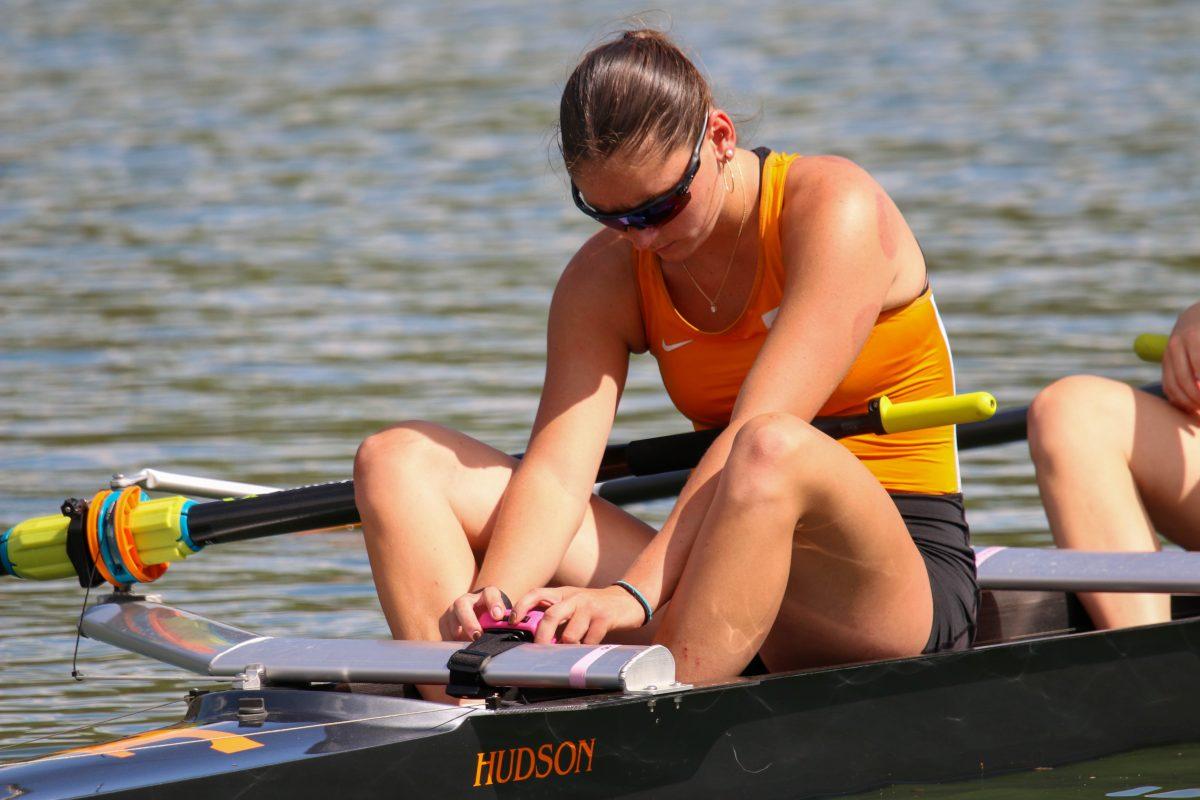 Megan Czarnecki getting ready to set the pace as stroke-seat for Tennessee's 3V4 during Rocky Top Invite at Melton Hill Lake. Friday, April 4, 2025.
