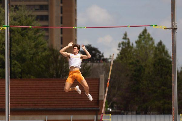 Clarke Byram clears the bar during the men's pole vault at the Tennessee Invite at Tom Black Track At LaPorte Stadium. Friday, April 4, 2025.