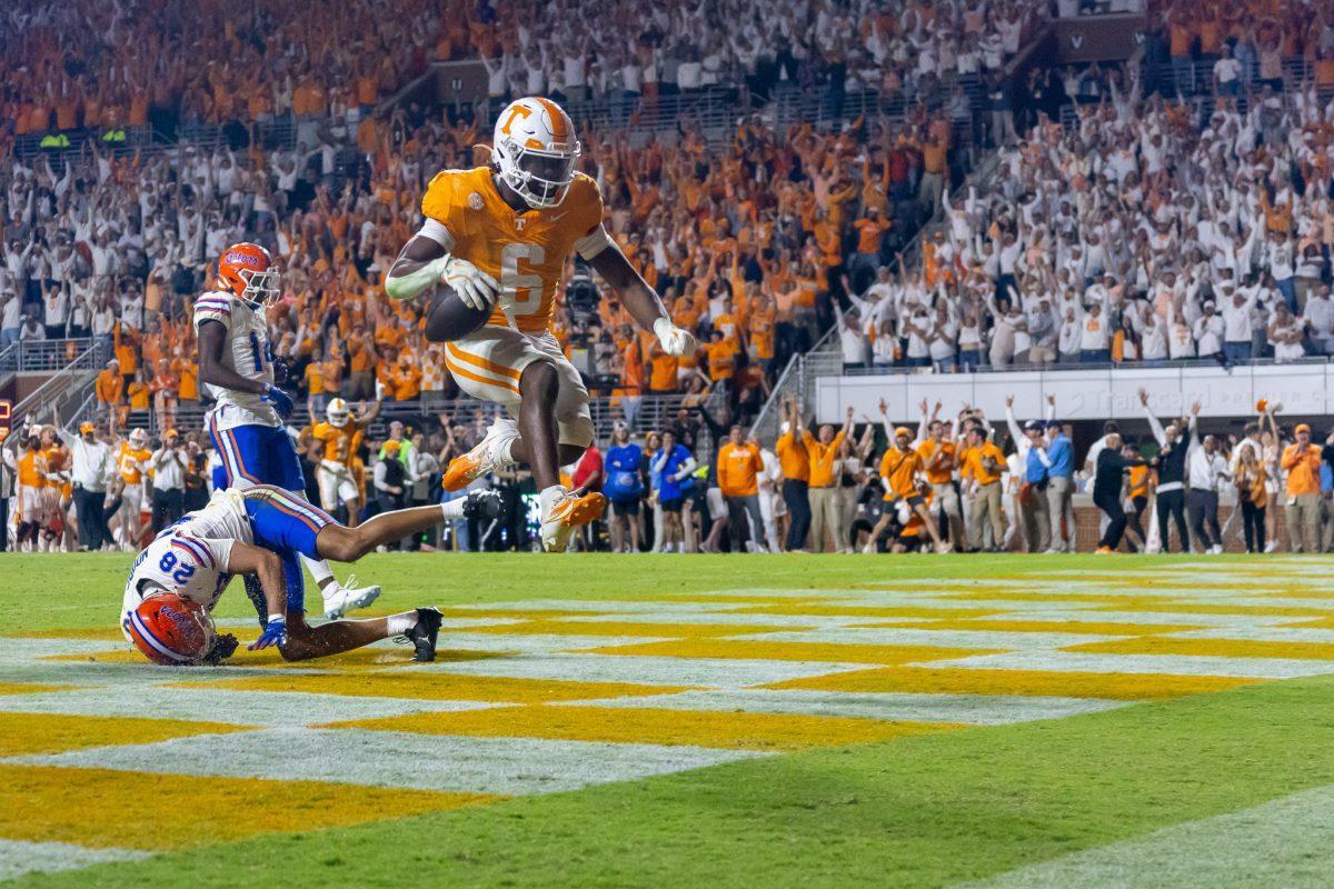 Dylan Sampson (6) scores a touchdown during a game against Florida at Neyland Stadium. Saturday, Oct. 12, 2024. 