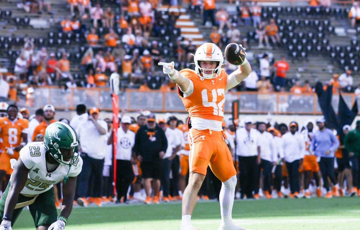Braylon Harmon (42) celebrates during the game against UAB in Neyland Stadium. Saturday, Sept. 20, 2025.