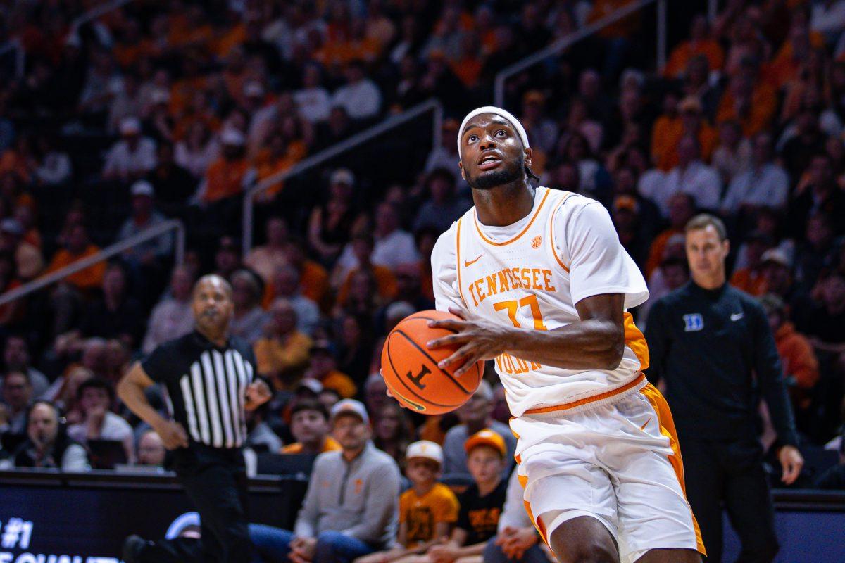 Amaree Abram (77) eyes the rim during an exhibition game against Duke at Food City Center, Sunday Oct. 26, 2025.