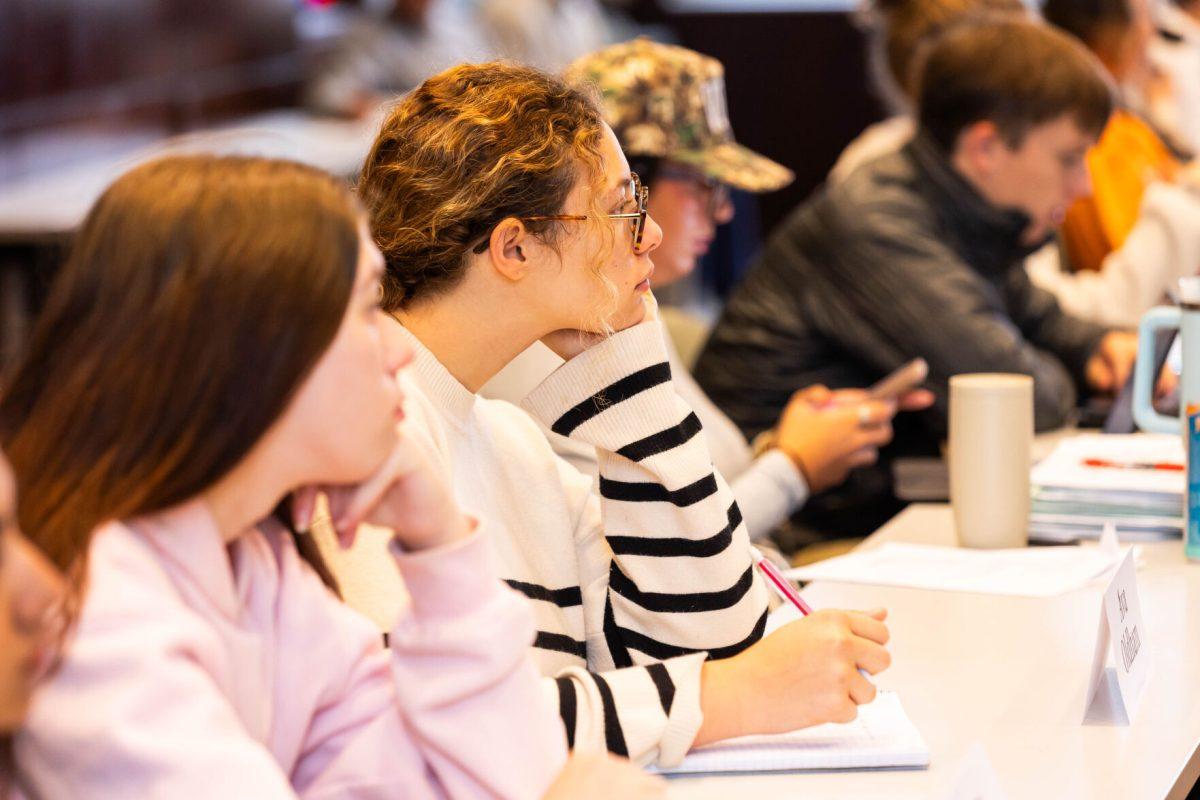 Students in IAC 101 in the Howard Baker School. Tuesday, Oct. 28, 2025.