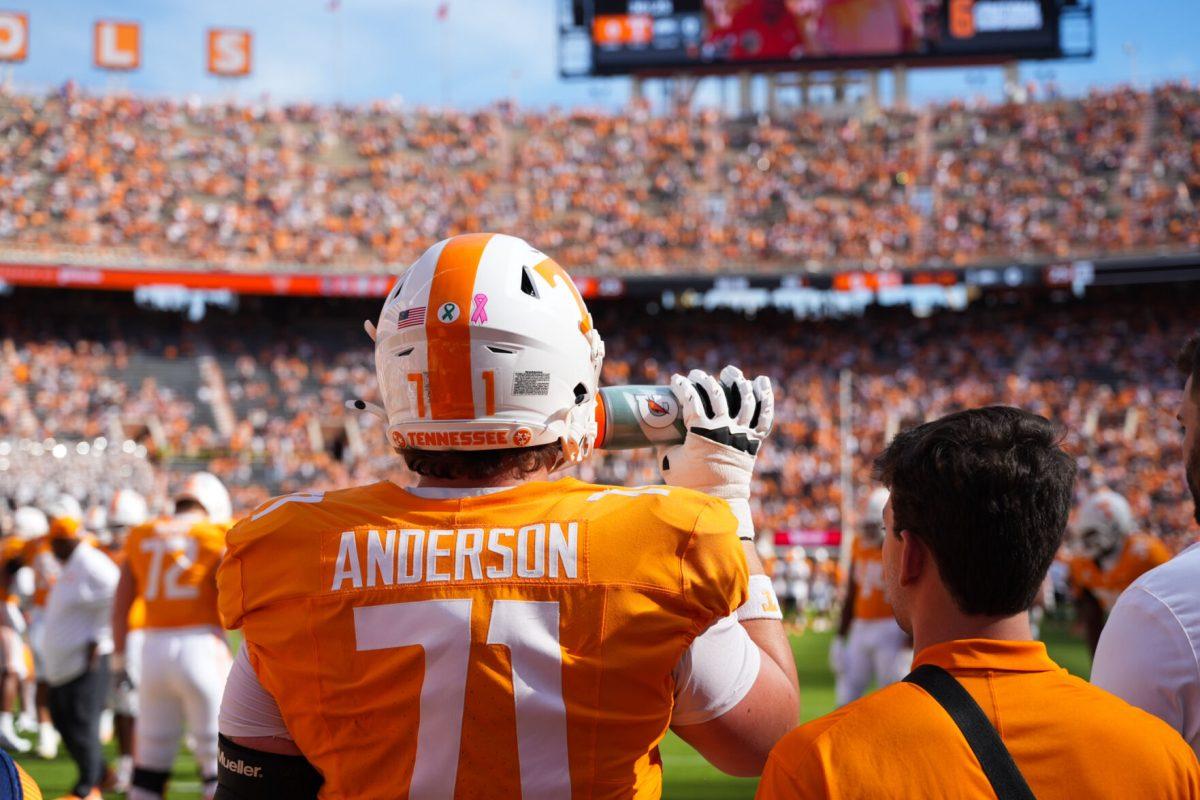 Max Anderson (71) warms up for a game against Arkansas at Neyland Stadium,Saturday, Oct.11, 2025
 