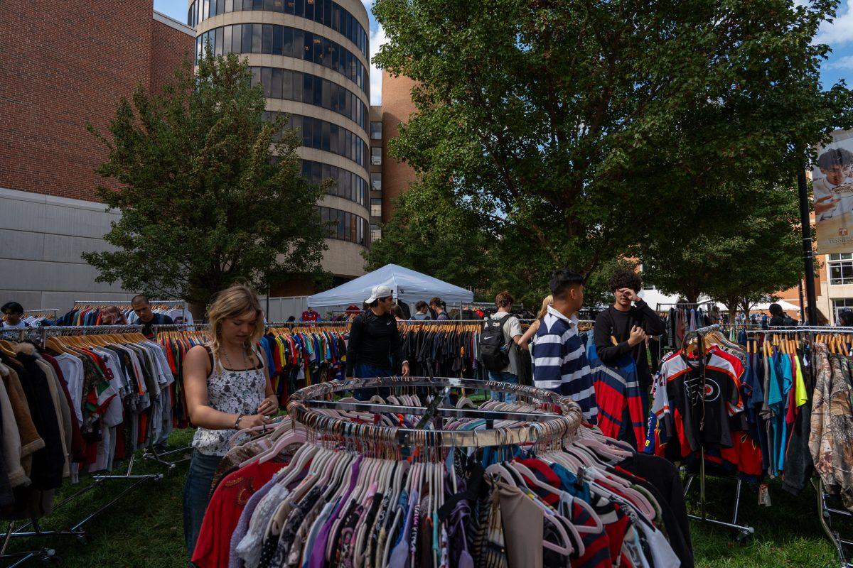 Students shop sustainable outside of the Student Union. Thursday, Oct. 9, 2025.
