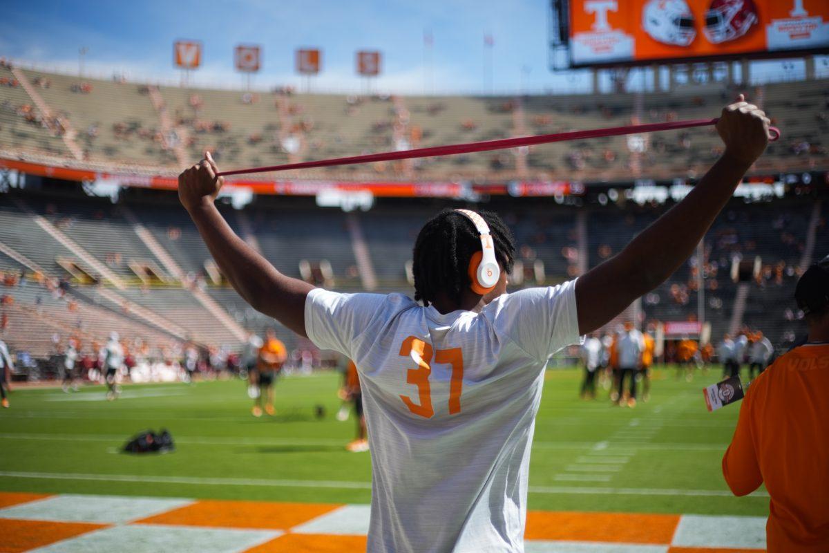 Montrell Bandy (37) warms up for a game against Arkansas, Saturday, Oct.11, 2025 