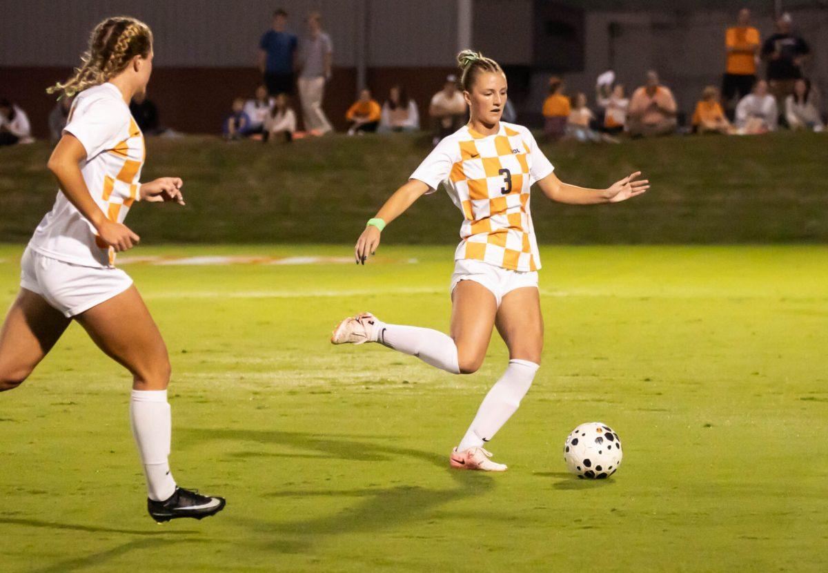 Devin Davis (3) dribbles down the field during the game against Florida in Regal Soccer Stadium. Thursday, Oct. 16, 2025.