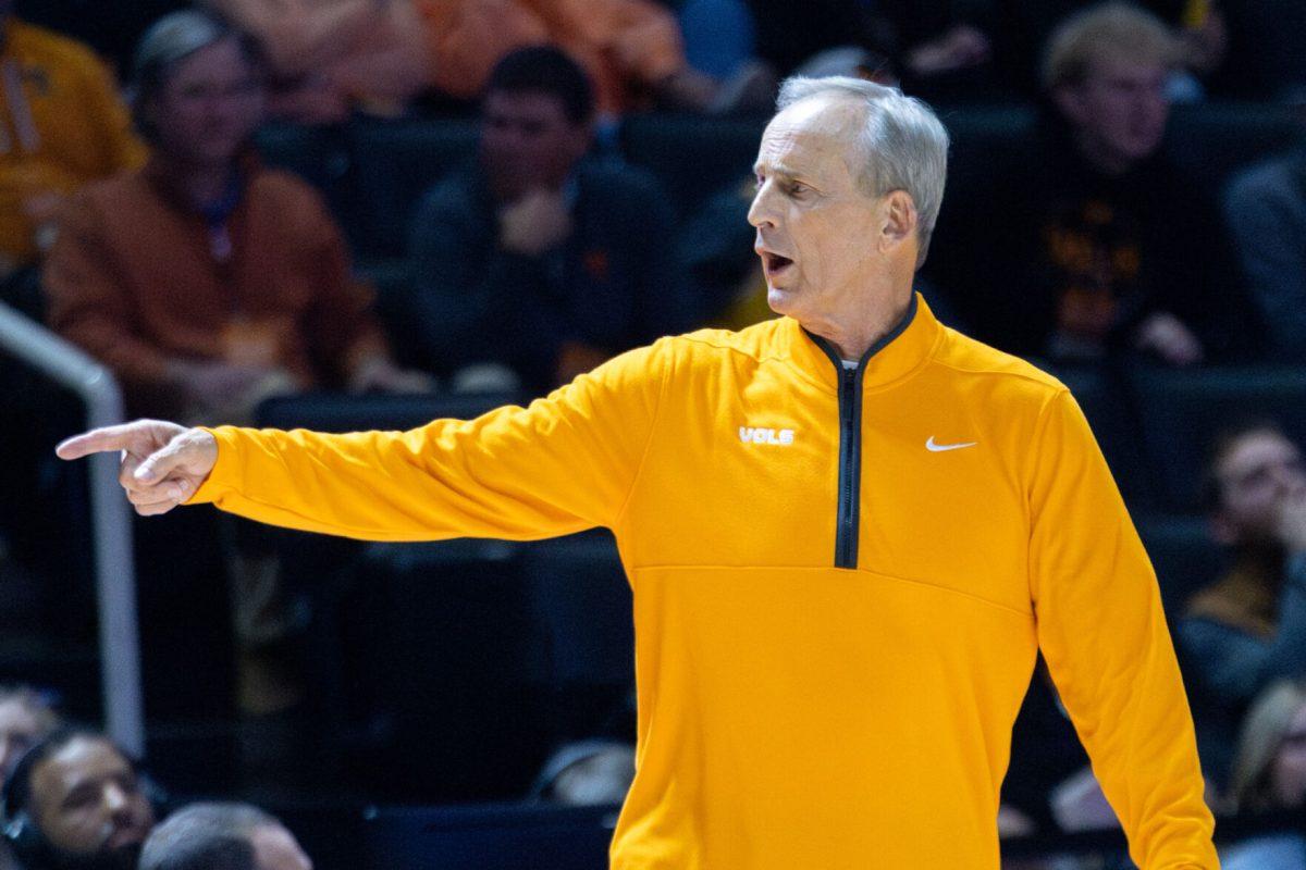 Rick Barnes coaches during a game against Mercer at Food City Center. Monday, Nov. 3, 2025.