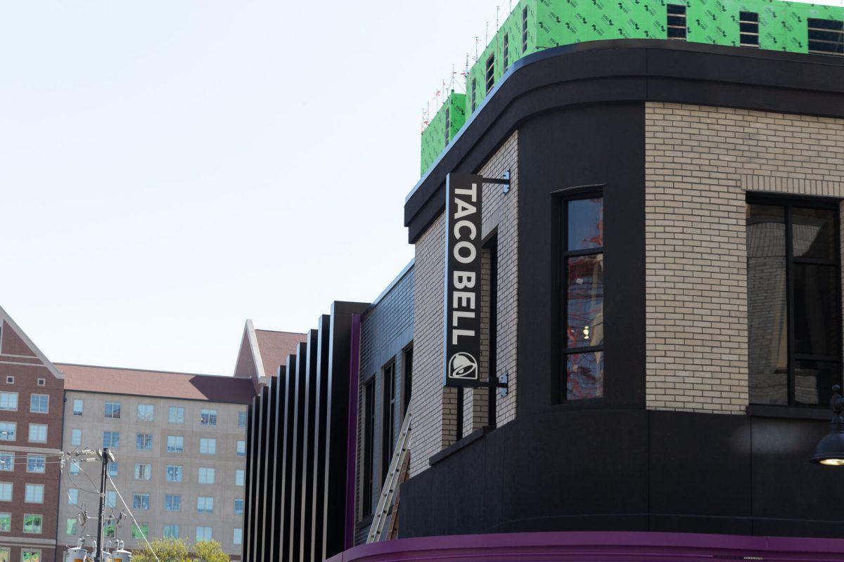 The Taco Bell under construction on Cumberland Ave. Friday, Oct. 10, 2025.