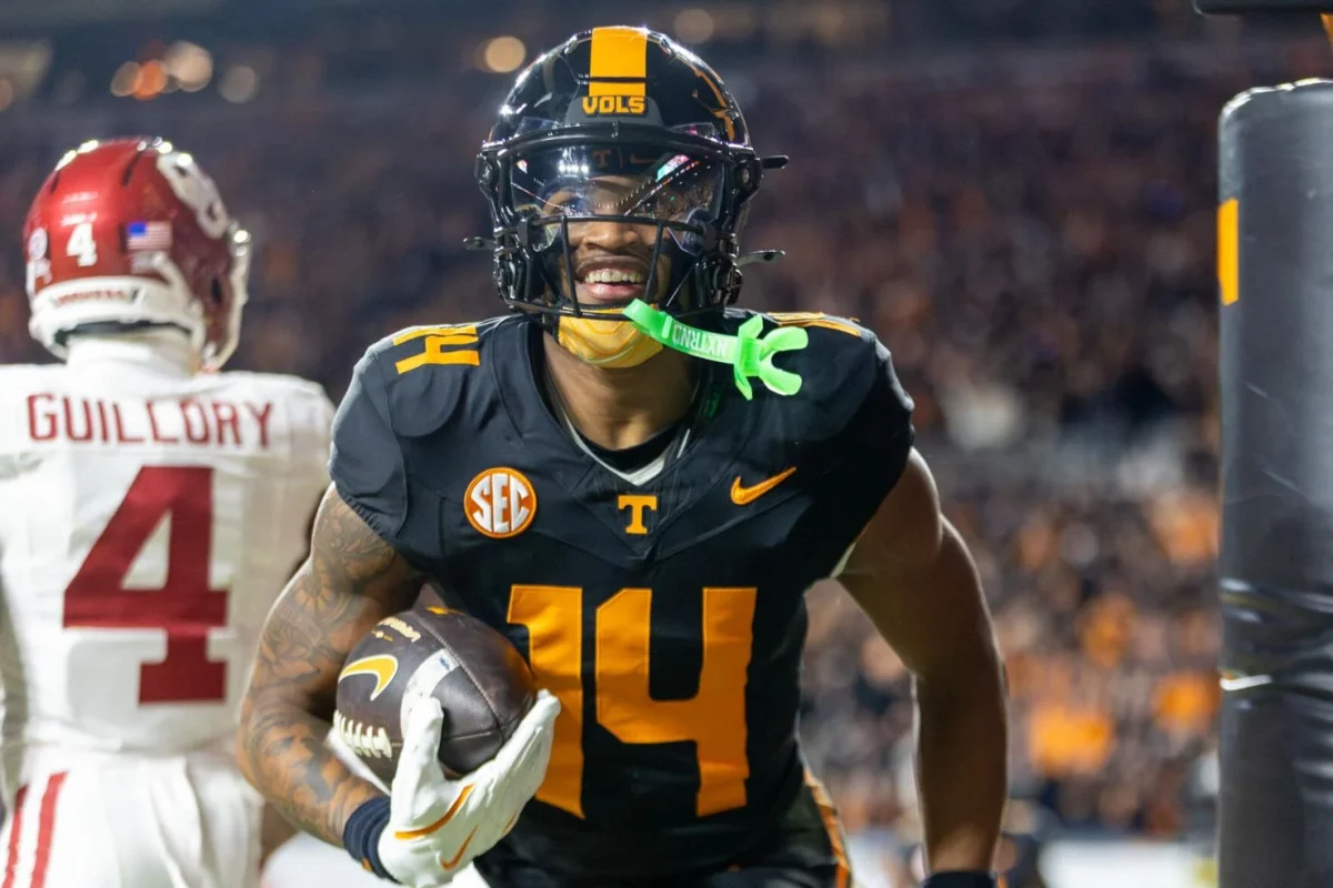 Braylon Staley (14) smiles after scoring during a game against Oklahoma at Neyland Stadium. Saturday, Nov. 1, 2025.