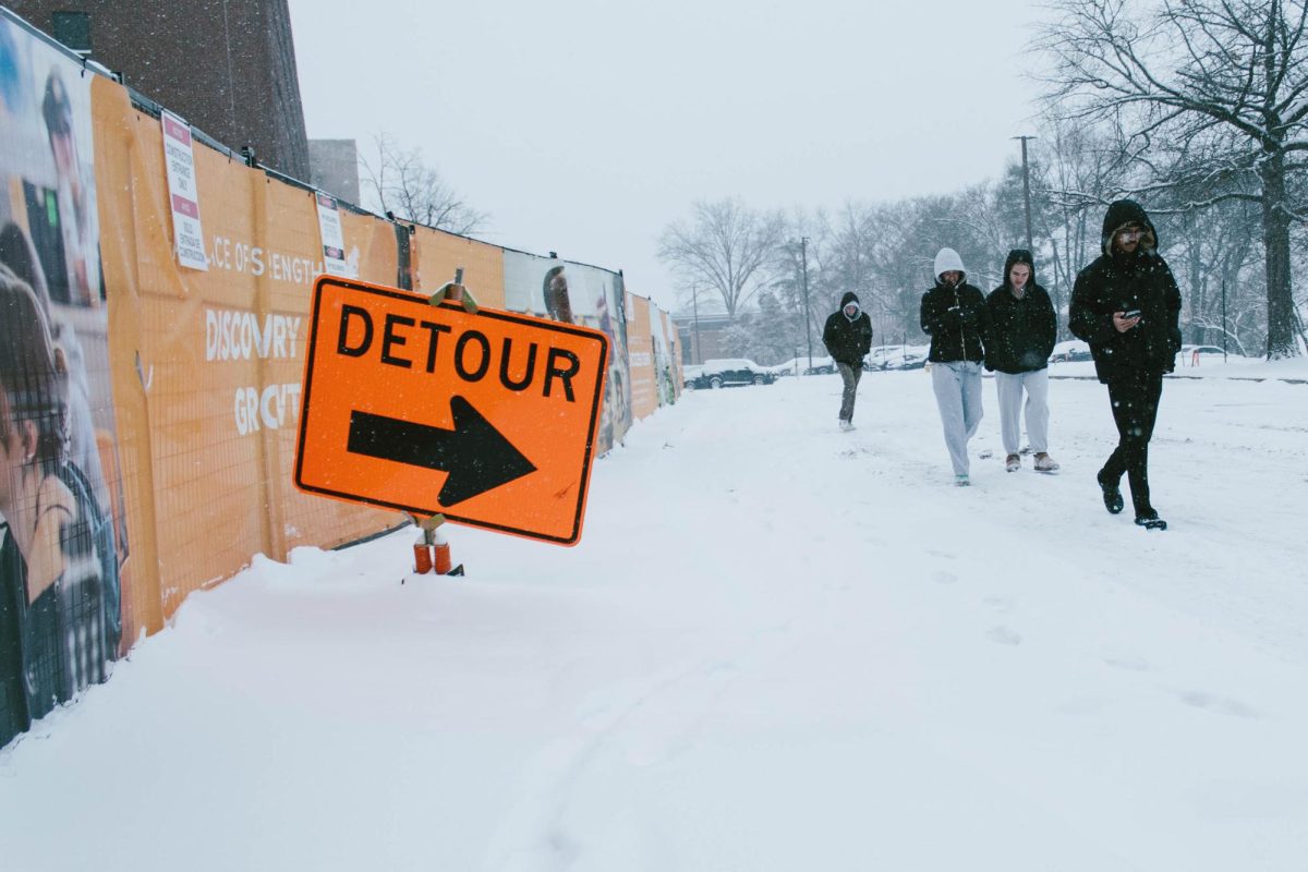 UT students walk to Hodges Library. Saturday, January 31, 2026.