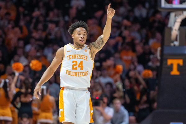 Troy Henderson (24) celebrates after making a shot during a game against North Florida at Food City Center. Wednesday, Nov. 12, 2025.