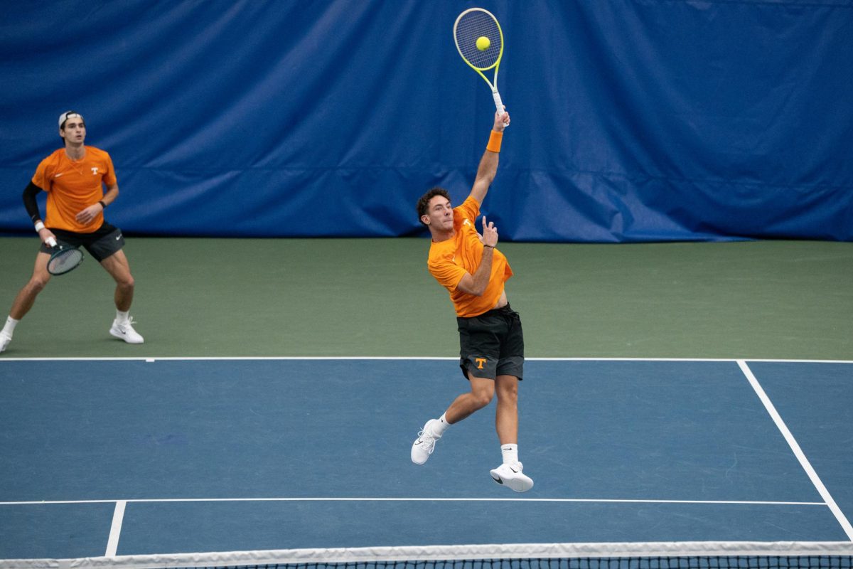Dragos Cazacu returns a volley against ETSU at Goodfriend Tennis Complex. Friday, Jan. 9, 2026.