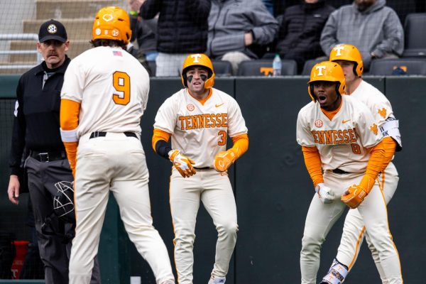 Tennessee baseball's Jay Abernathy (8) flexes in a game against Kent State at Lindsey Nelson Stadium. Sunday, Feb. 22, 2026.