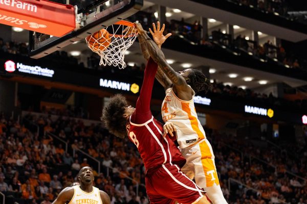Felix Okpara (34) dunks the ball against Oklahoma at Food City Center. Wednesday, Feb. 18th, 2026.