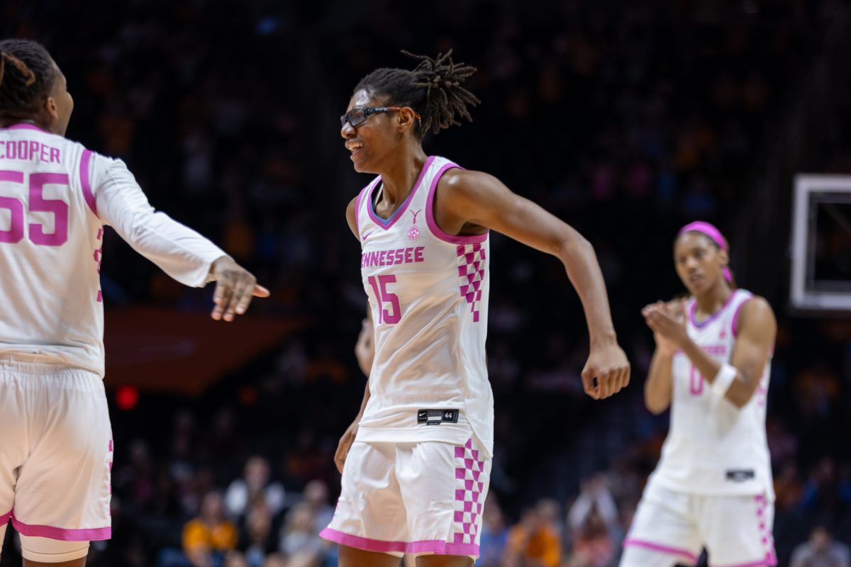 Jaida Civil (15) celebrates during a game against Texas A&amp;M at Food City Center. Thursday, Feb. 19, 2026.