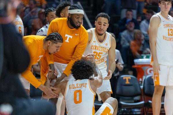 Ja'Kobi Gillespie (0) is fouled during a game against Kentucky at Food City Center. Saturday, Jan. 17, 2026.