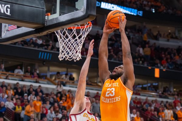 Jaylen Carey (23) goes up for a dunk during an NCAA Tournament game against Iowa State at United Center. Friday, March 27, 2026.