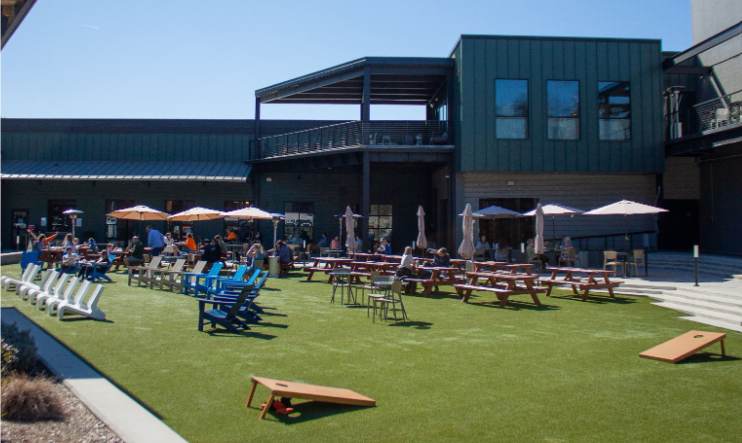 Kerns Bakery's outdoor patio. Friday, Feb. 27, 2026.