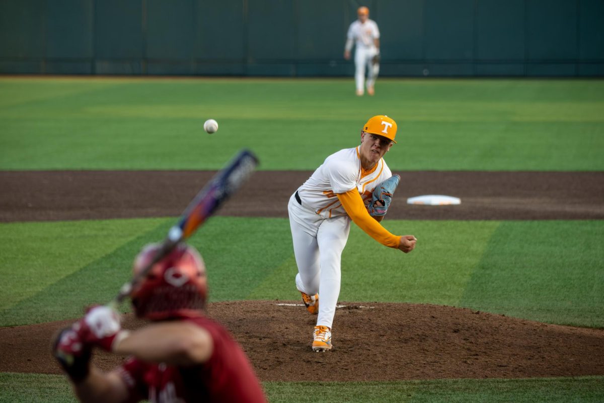 Landon Mack (18) fires a pitch to the plate against Alabama at Lindsey Nelson Stadium. Thursday, April 23, 2026. 