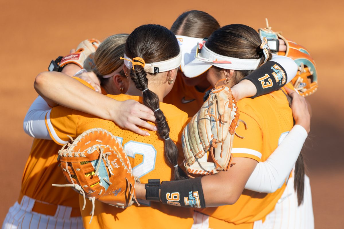Lady Vols huddle before a game against Radford at Sherri Parker Lee Stadium. Tuesday, April 21, 2026.