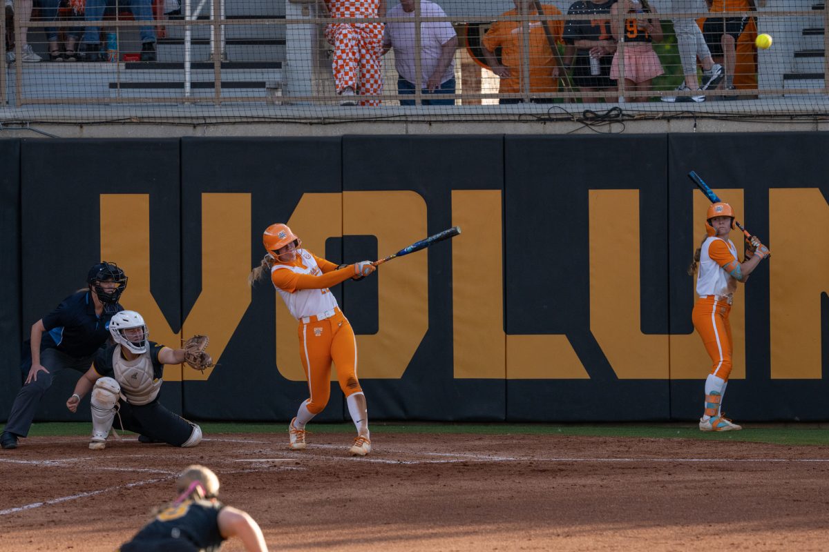 Elsa Morrison (22) hits a home run to give the Lady Vols the lead against Northern Kentucky during the NCAA Regionals at Sherri Parker Lee Stadium. Friday, May 15, 2026.