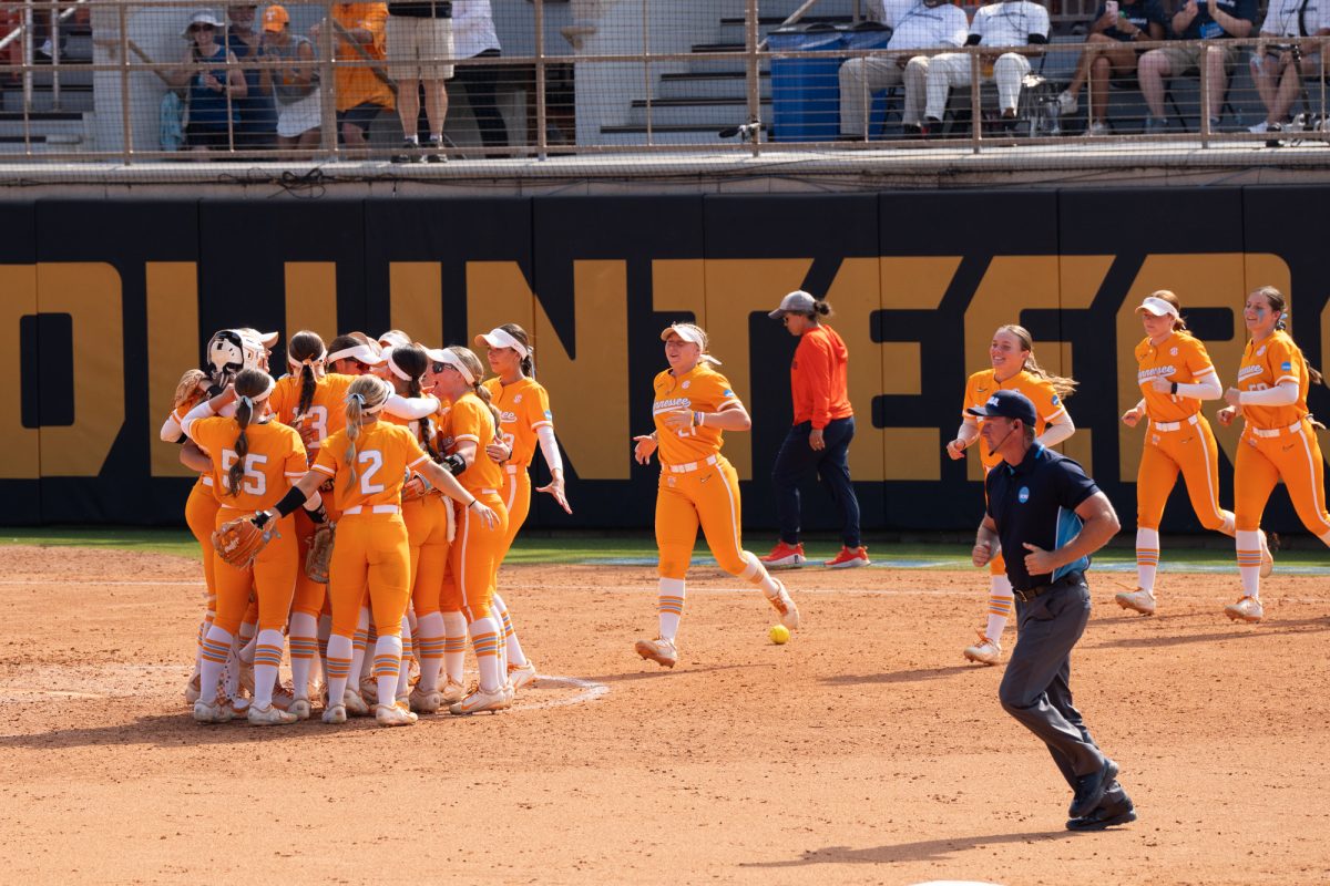 The Lady Vols celebrate their victory against Virginia in the NCAA Regionals at Sherri Parker Lee Stadium to send Tennessee to the Super Regionals. Sunday, May 17, 2026.