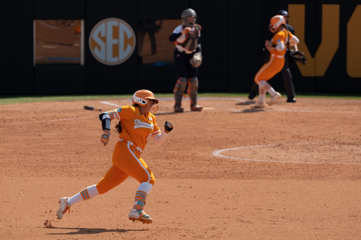 Alannah Leach (10) heads to second after hitting an RBI double against Virginia in the NCAA Regionals at Sherri Parker Lee Stadium. Sunday, May 17, 2026.