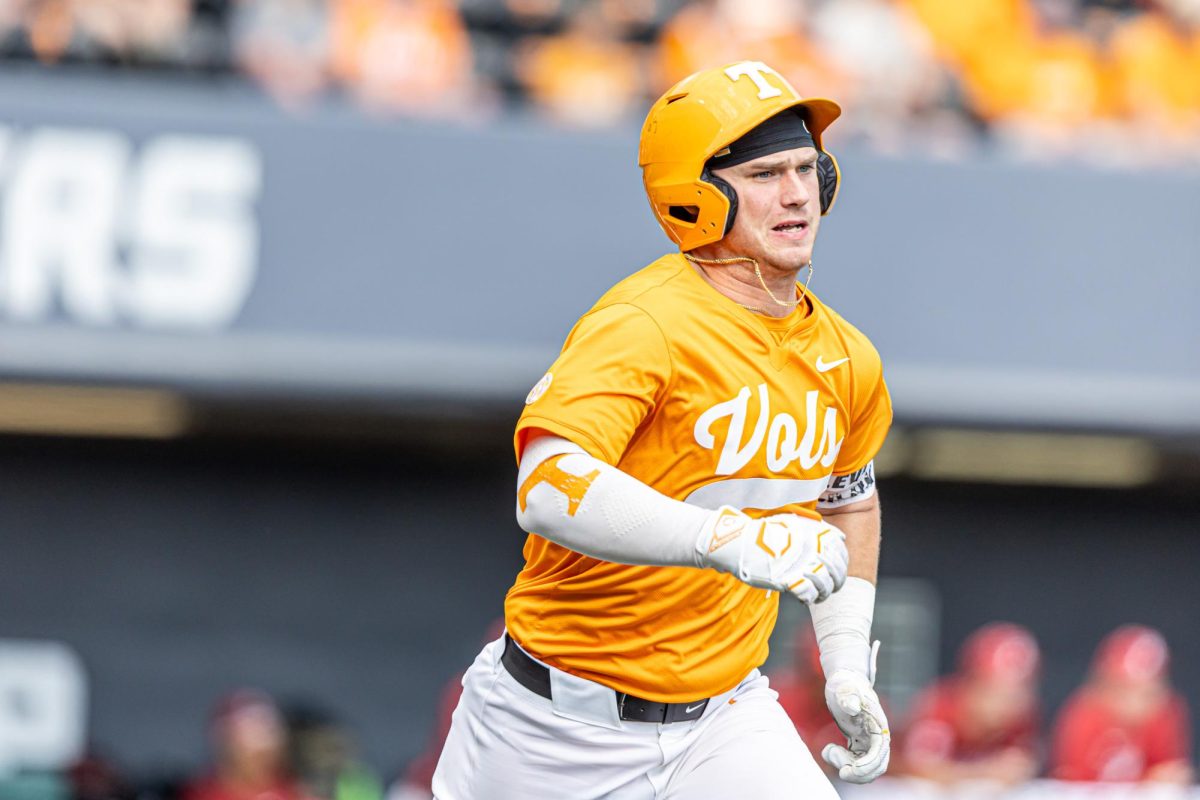 Levi Clark (16) runs to first base during a game against Alabama at Lindsey Nelson Stadium. Friday, April 24, 2026.